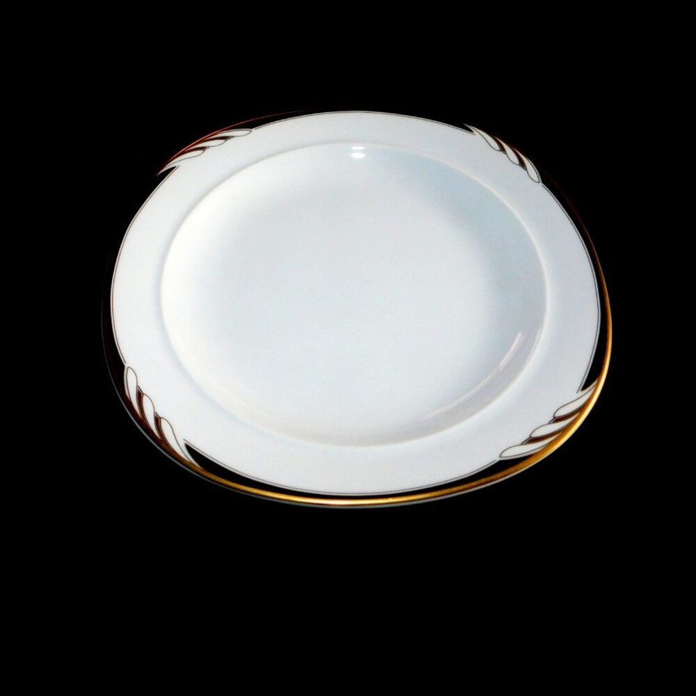 Mikasa Omega (1988) white black salad plate mint condition